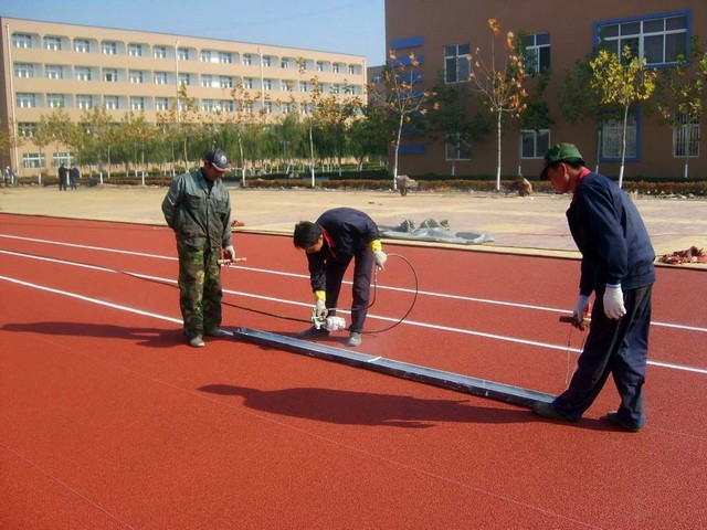 标准塑胶跑道有什么要求